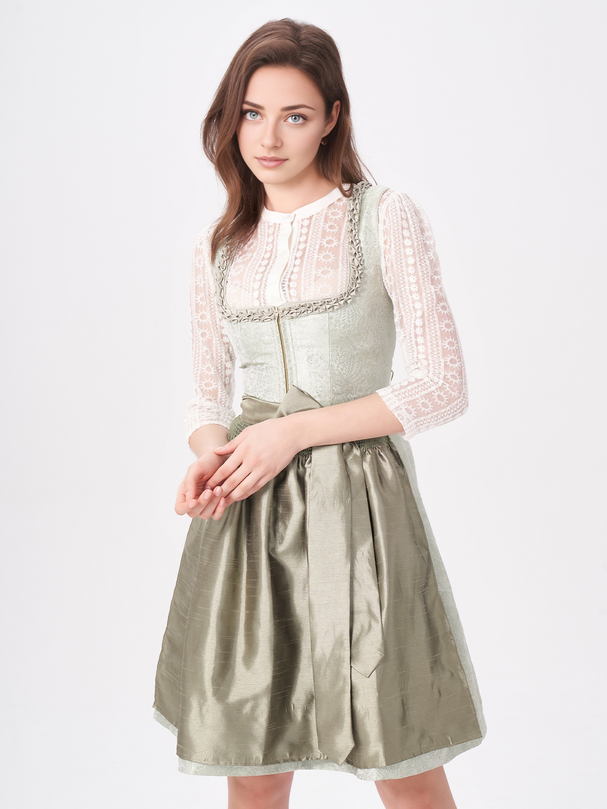 Dirndl in Grün – ein frischer Look für den Sommer