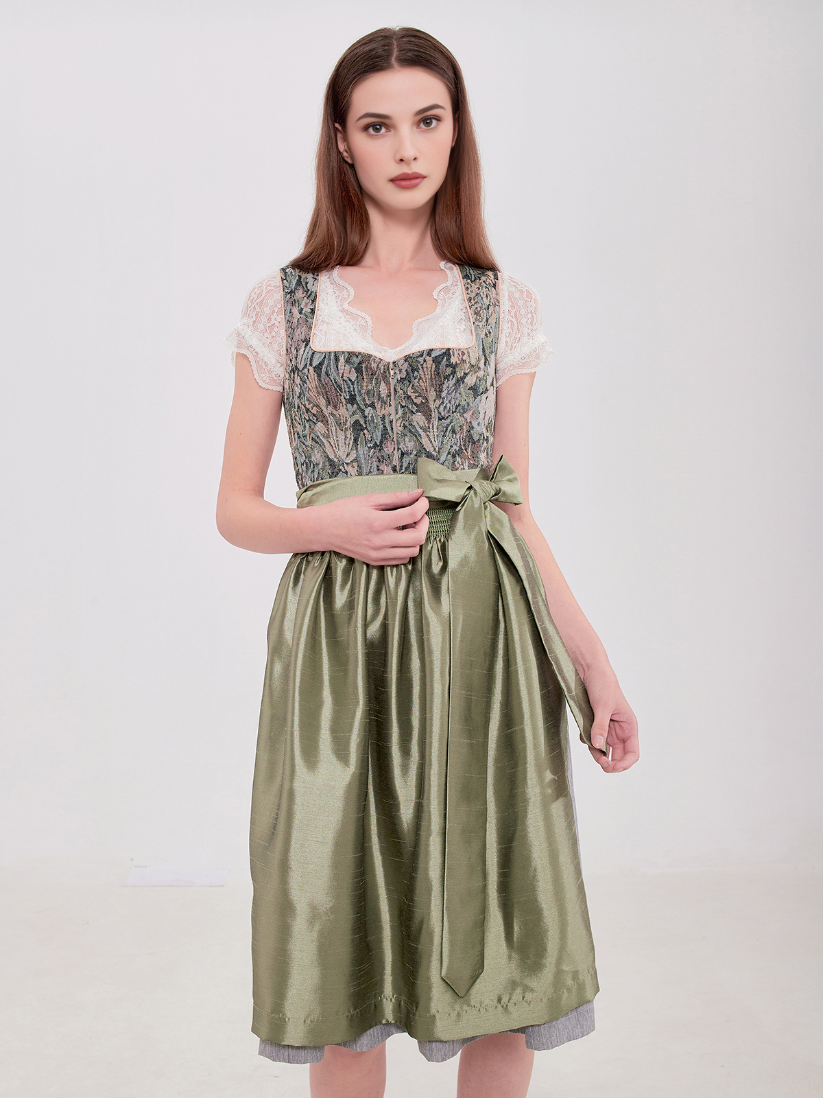 Dirndl in Grün – perfekt für den Sommer