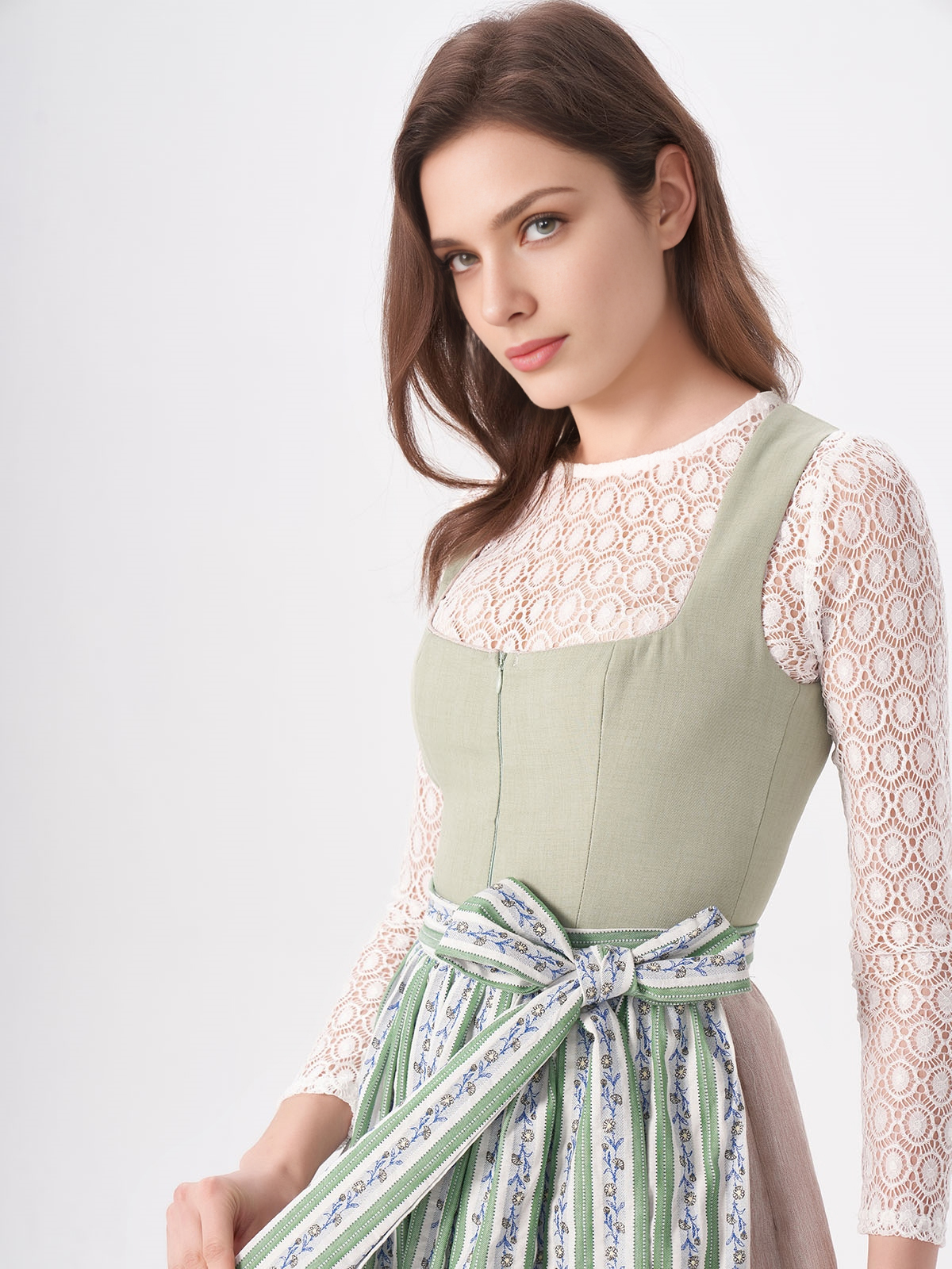Elegantes Dirndl in Grün