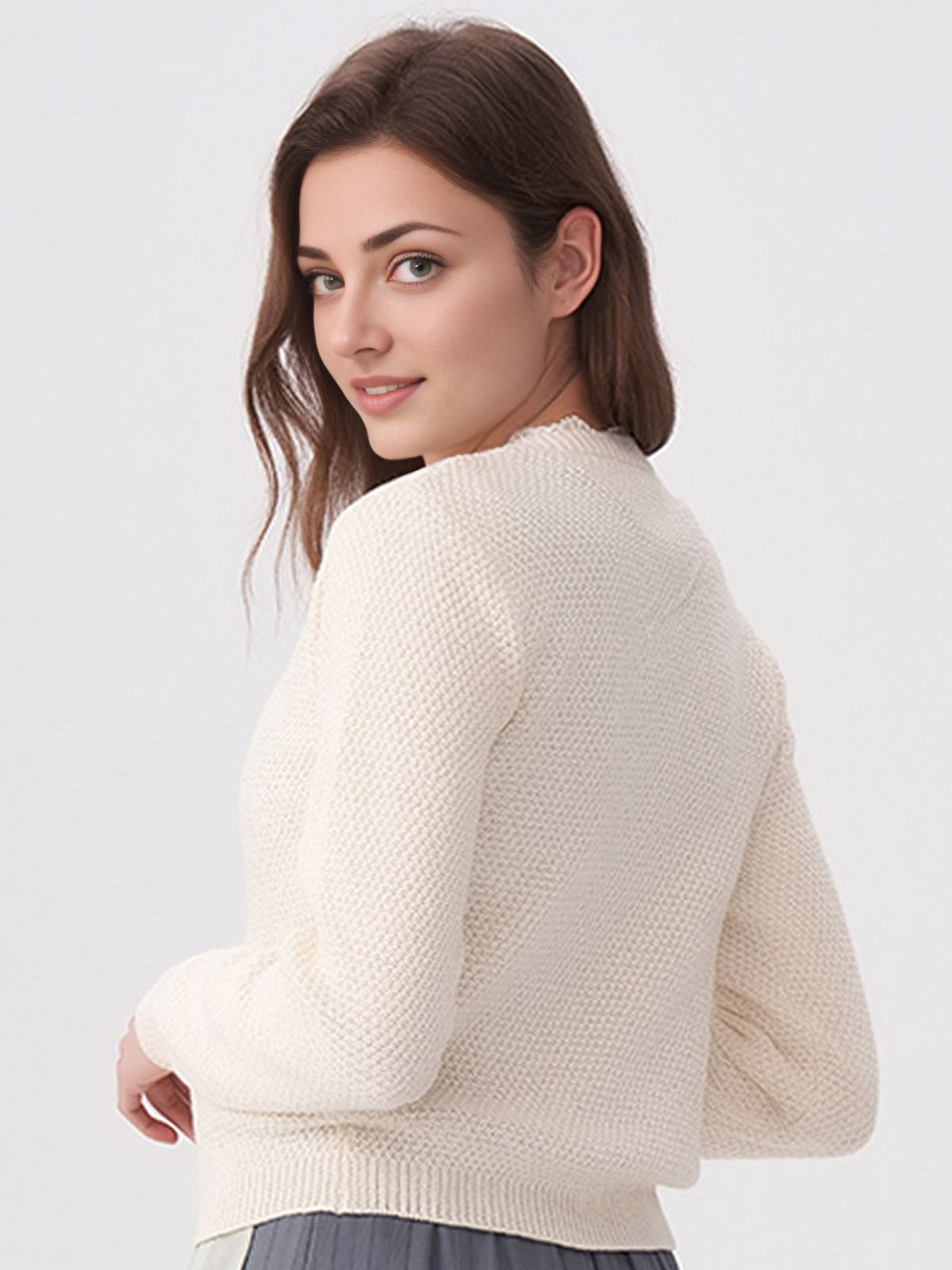 Dirndl mit Strickjacke in Weiß